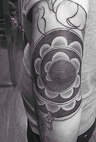 Hundreds of flower arm totem tattoo patterns