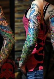 Peacock kukka käsivarsi tatuointi malli