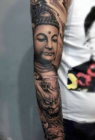 Tradiční květ paže tetování vzor kombinující Buddha a ďábel