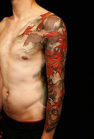 Gambar tato lengan bunga berwarna sangat menarik