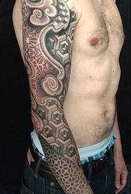 Tatuaje de brazo de flores extraño alternativa masculino