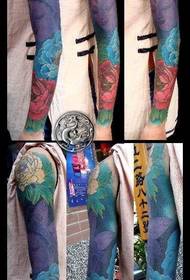 Padrão de tatuagem de braço de peônia Buda