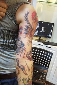 Pelbagai tatu lengan bunga corak kecil