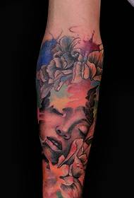 Flower arm, a beautiful portrait, tattoo tattoo, very eye-catching