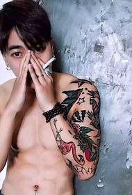 Handsome man flower arm tattoo tattoo back rate