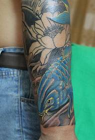 Flower arm blue squid tattoo pattern handsome