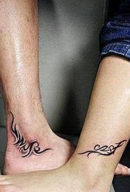 tatuajul totem simplu și elegant de cuplu al gleznei
