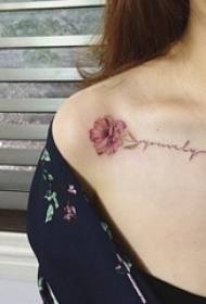 meisje onder de sleutelbeen geschilderd aquarel mooie bloem tatoeage foto