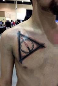 meninos sob a clavícula linha preta elementos geométricos fotos de tatuagem criativa