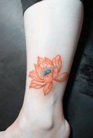 ženské nohy lotus tetovanie obrázok