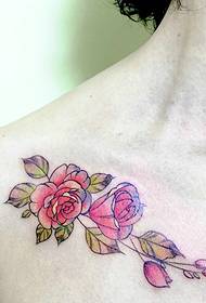 short hair beauty under the clavicle small fresh flower tattoo pattern