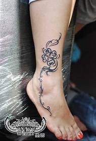 ტერფის მარტივი ოთხ ფოთოლი ესკიზი Teng tattoo