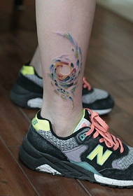 Painted Beautiful Fresh Twisted Tattoo Patroon