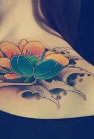 modèle de tatouage lotus couleur beauté clavicule 89261 - beau modèle de tatouage beau lotus noir et blanc à la clavicule