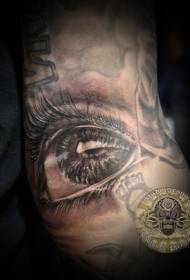 szuper reális szomorú szemmel fekete szürke tetoválás minta