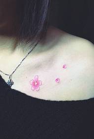 Simple and beautiful clavicle cherry tattoo pattern fresh and natural