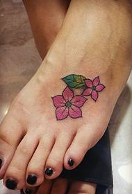 皙 white bare feet on the fresh and elegant two rose flowers tattoo