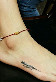 Instep personality pin-shaped bar code tattoo