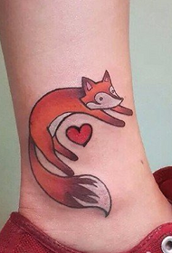 Modello di tatuaggio carino Fox moda