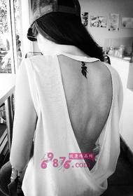 beauty back neck personality tattoo picture