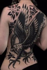 Tattoo-agtermeisie op die rug Blomme en arend tatoeëermerke