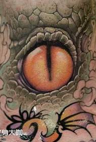 კისრის Monster Eye Tattoo- ის ნიმუში