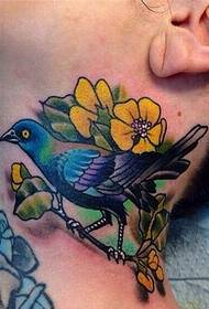 კისრის ყვავილი და ფრინველის პიროვნების ტატუირების ნიმუში სურათი