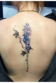 biljka djevojka tetovaža na poleđini slika engleskog jezika i cvjetna tetovaža