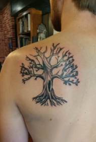 背紋身男男孩背面的黑樹紋身圖片