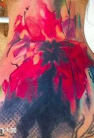 Kakla krāsas ziedu tetovējums