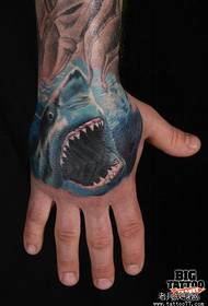 hand back fashion is very Cool shark tattoo pattern