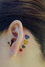 κορίτσι χρώμα αυτί αγάπη τατουάζ μοτίβο