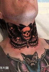 patró de tatuatge de coll de papallona petita