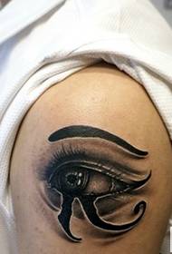 misterioso tatuaggio occhio Horus
