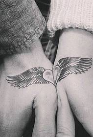 šūtas mīlestības spārnu pāris tetovējuma raksts