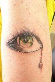 braț plâng model de tatuaj pentru ochi verzi
