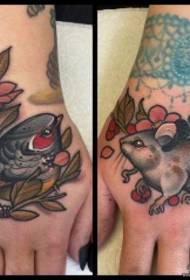 mão de volta nova escola pássaro rato tatuagem padrão