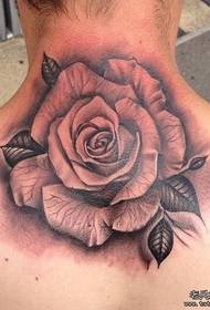 tatuiruotės demonstravimo paveikslėlis Rekomenduokite kaklo rožės tatuiruotės modelį