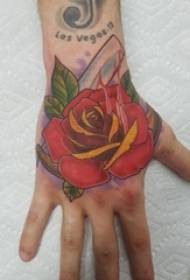 käsi takaisin tatuointi mies käsi takaisin värillinen ruusu tatuointi kuva