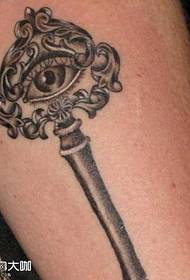 struk ključ oko očiju Tattoo pattern
