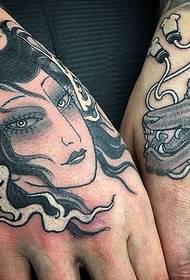 hand back geisha tattoo pattern
