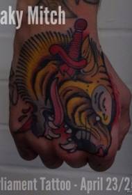 hand back old school dagger tiger tattoo pattern