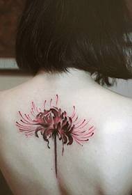leđa lijepa cvjetna tetovaža slika seksi šarmantna