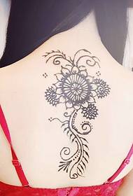 noble female spine fashion Henna tattoo pattern