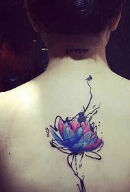 nyuma wino bluu lotus tattoo muundo mzuri na kusonga