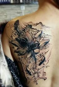 Beautiful and beautiful back lotus tattoo