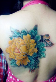 hermoso patrón de tatuaje de peonía amarilla trasera