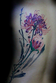 назад красивый вид другой стороны татуировки цветок