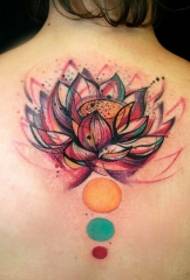 moteriškas nugaros gražus lotoso tatuiruotės modelis