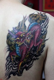 muški Kirin tetovaža na ramenu zgodan uzorak
